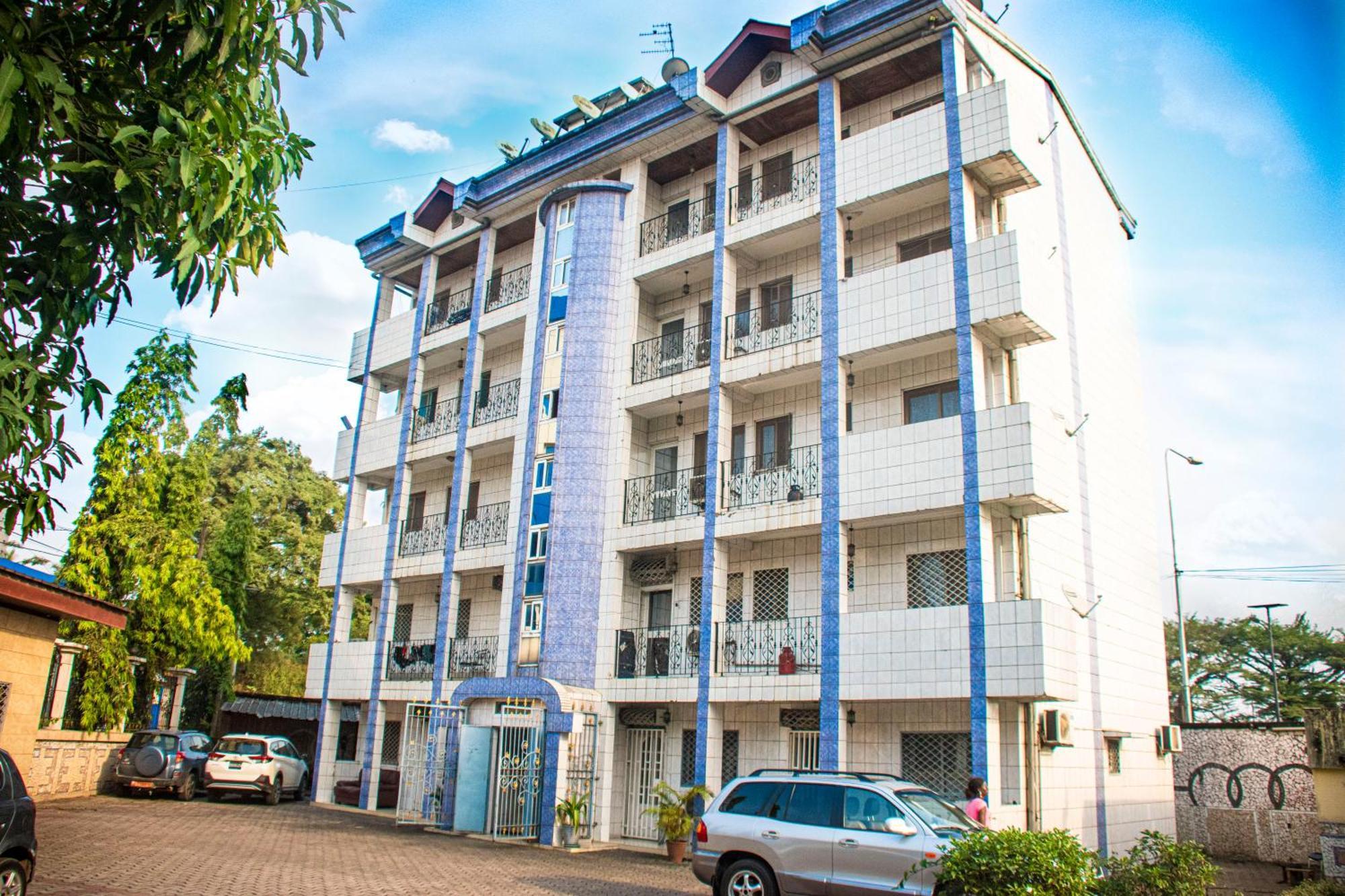 Clos D'Anthony Residence Bonanjo Дуала Екстериор снимка