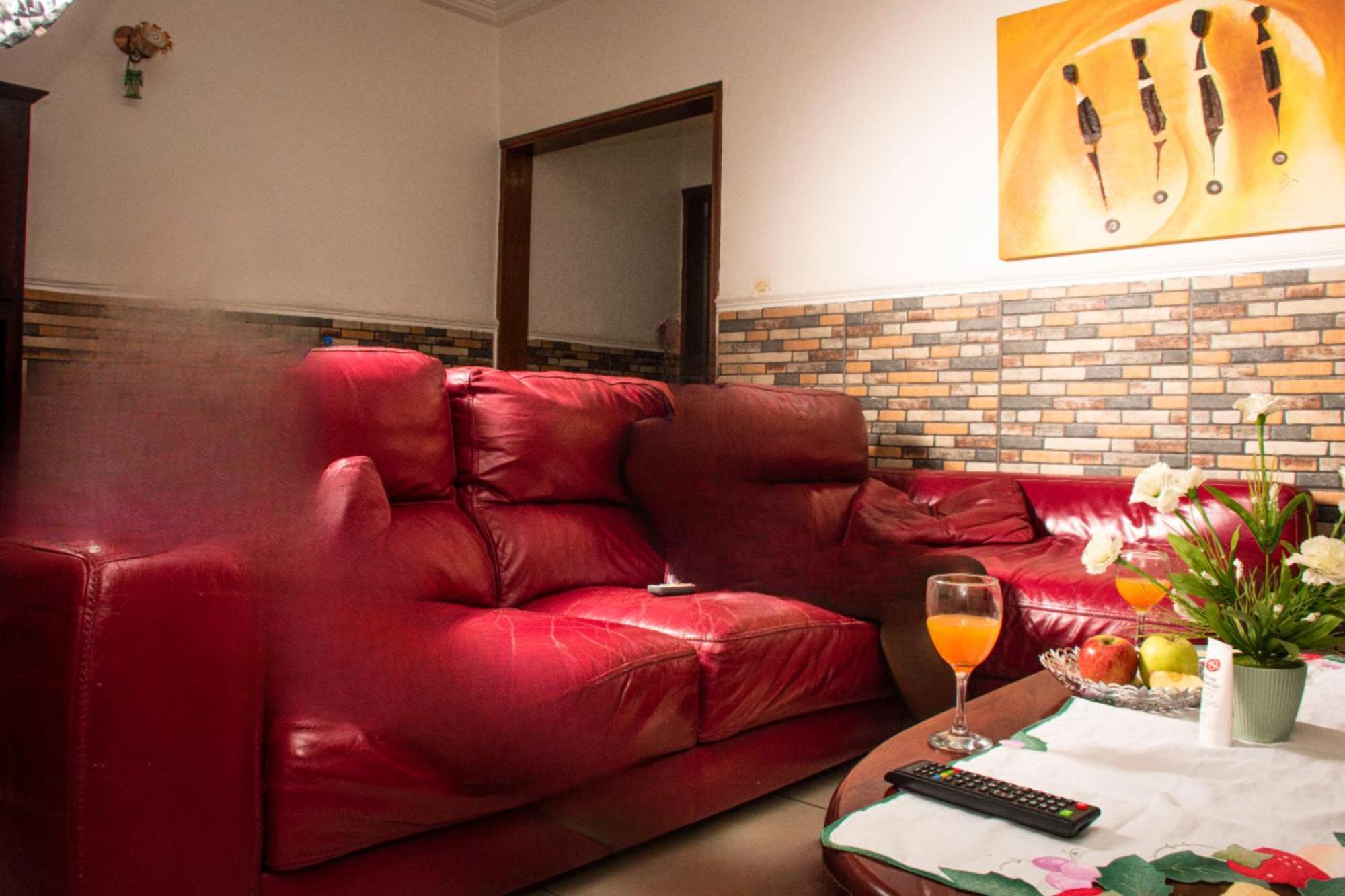 Clos D'Anthony Residence Bonanjo Дуала Екстериор снимка